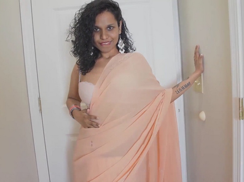 Horny Lily Indian Sexy Aunty Dancing With Seduction 